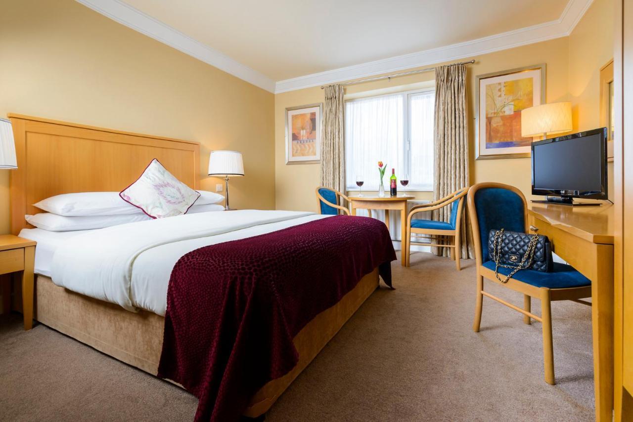 Dingle Bay Hotel Bagian luar foto