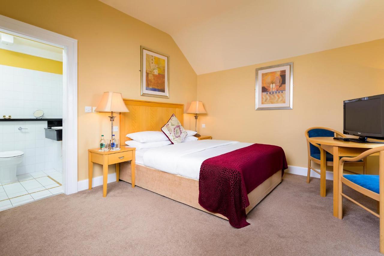 Dingle Bay Hotel Bagian luar foto