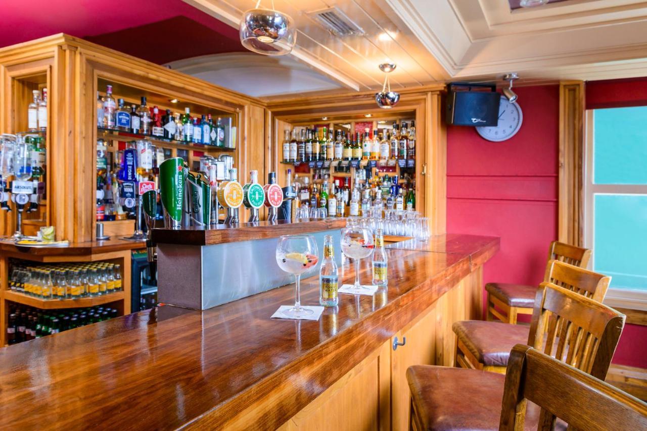 Dingle Bay Hotel Bagian luar foto
