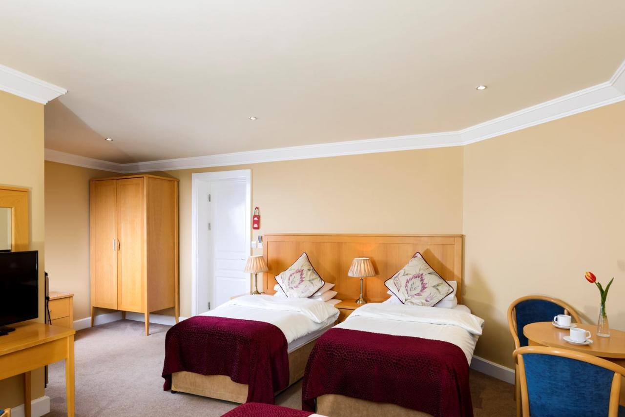 Dingle Bay Hotel Bagian luar foto